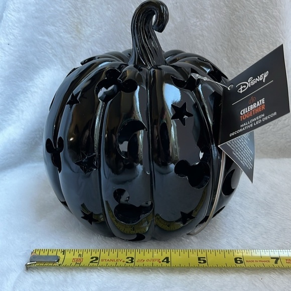 NEW 🎃 Mickey Pumpkin Decor with Color Changing LED Lights Black - Picture 6 of 10